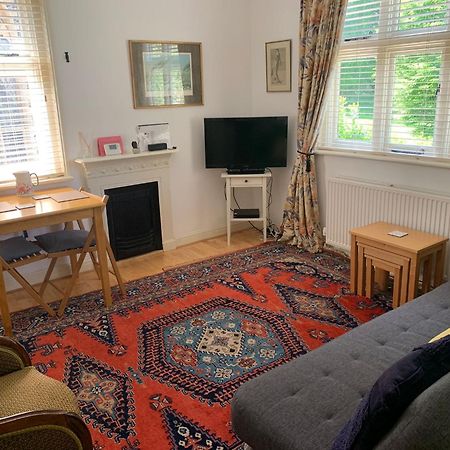 Old School Apartment 1 First Floor Bury St. Edmunds Екстериор снимка