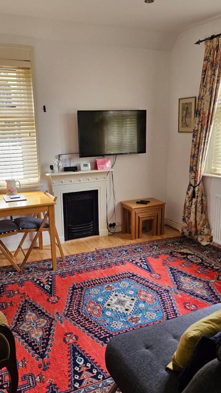 Old School Apartment 1 First Floor Bury St. Edmunds Екстериор снимка